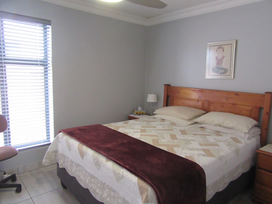3 Bedroom Property for Sale in Hartenbos Central Western Cape